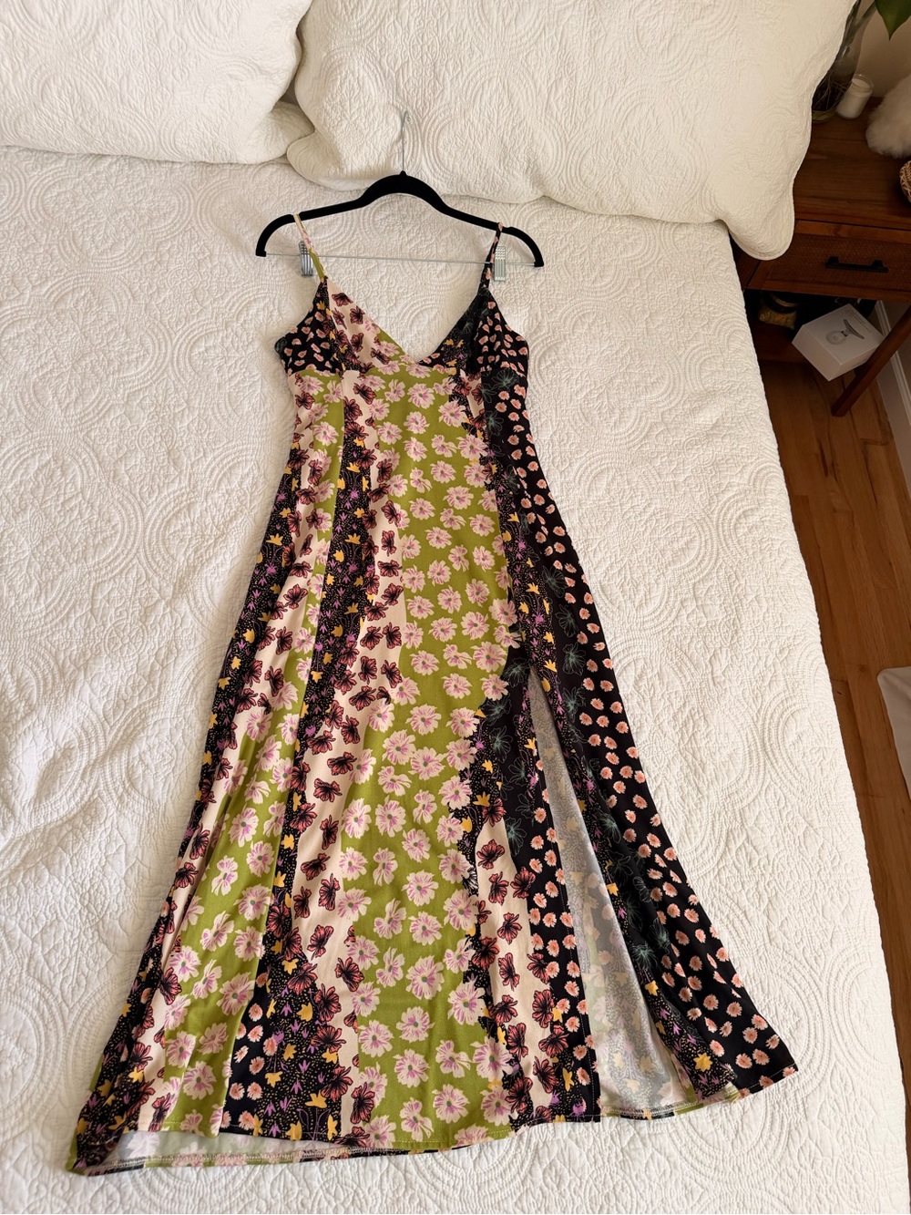 Gorgeous Urban Outfitters Floral Summer Midi Dress with Slit Black Green Pink - Picture 6 of 8
